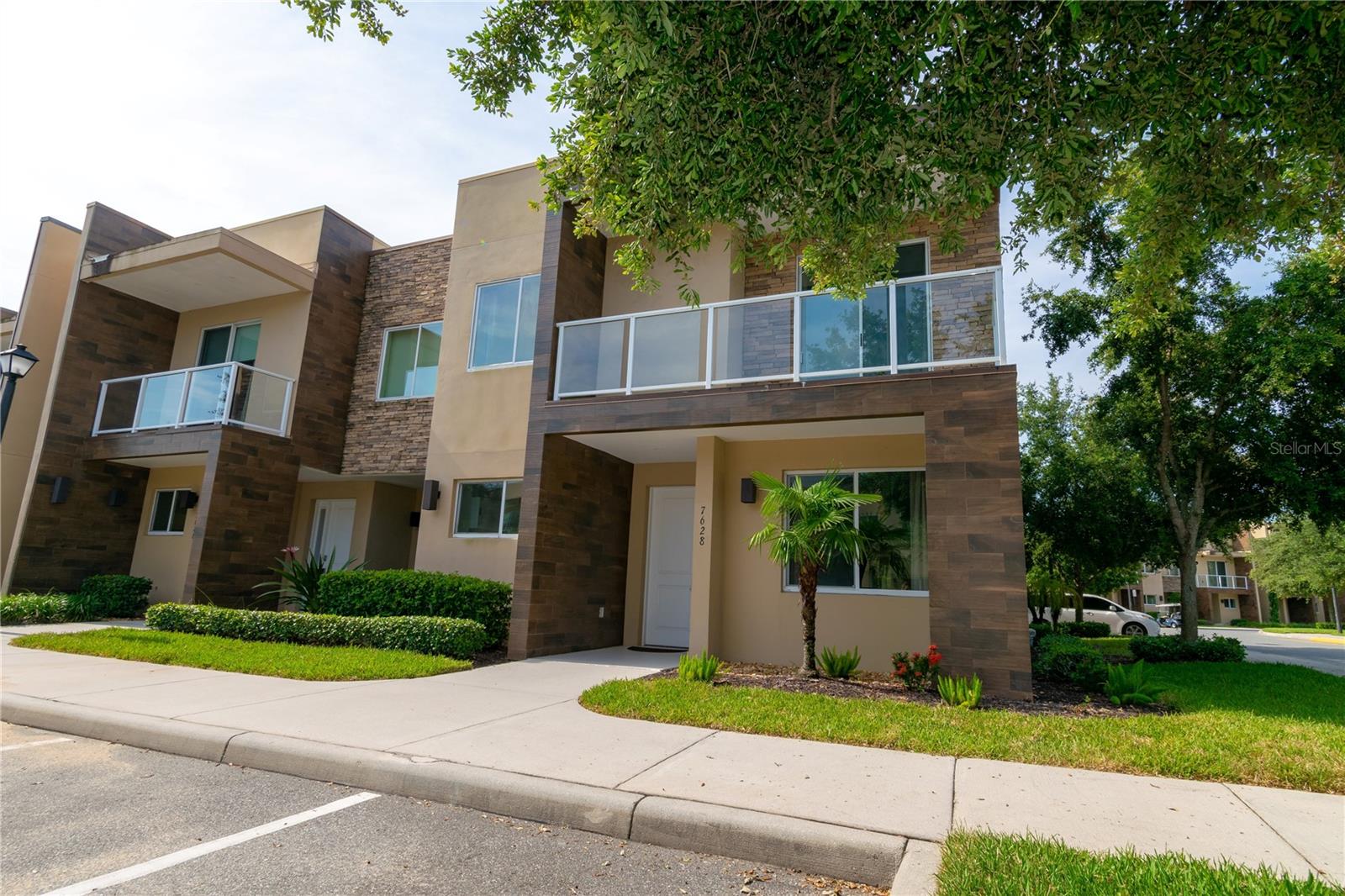 Image 4 of 37 For 7628 Recife Drive