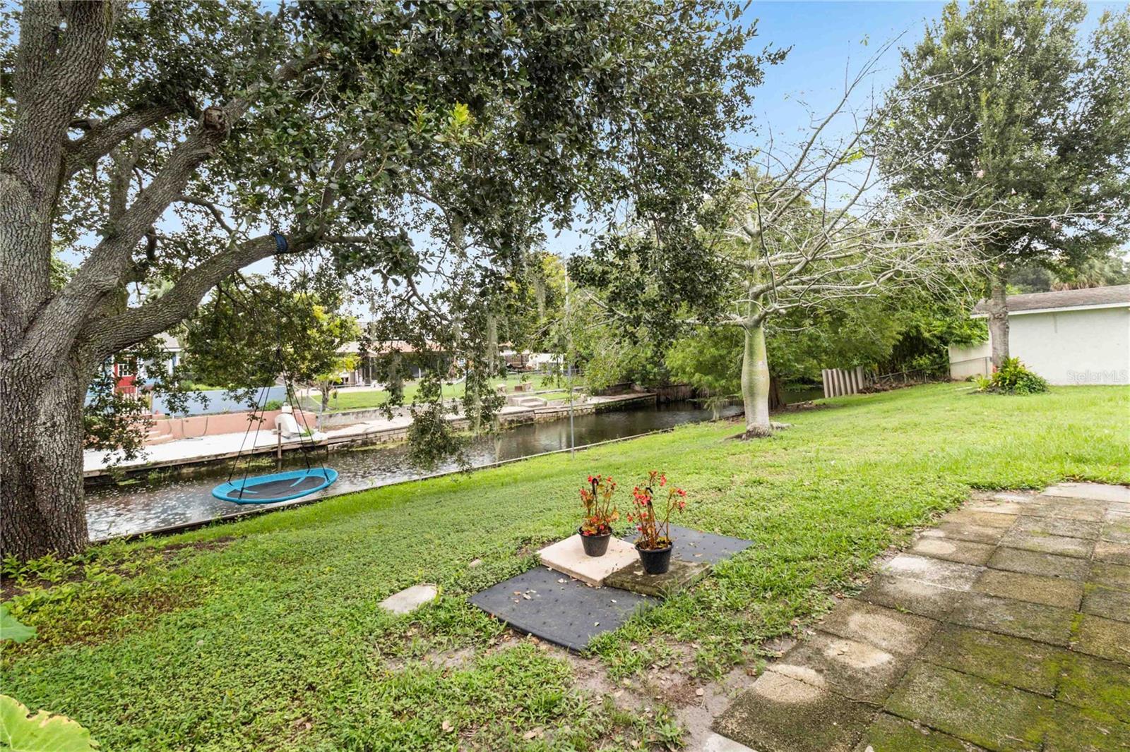 Image 31 of 44 For 110 Edgewater Drive