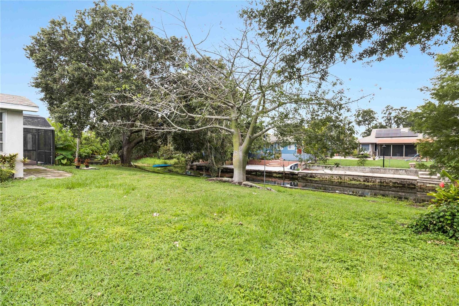 Image 33 of 44 For 110 Edgewater Drive