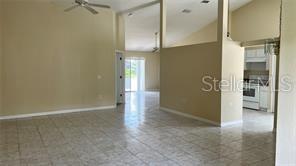 Image 4 of 12 For 2405 Queenswood Circle