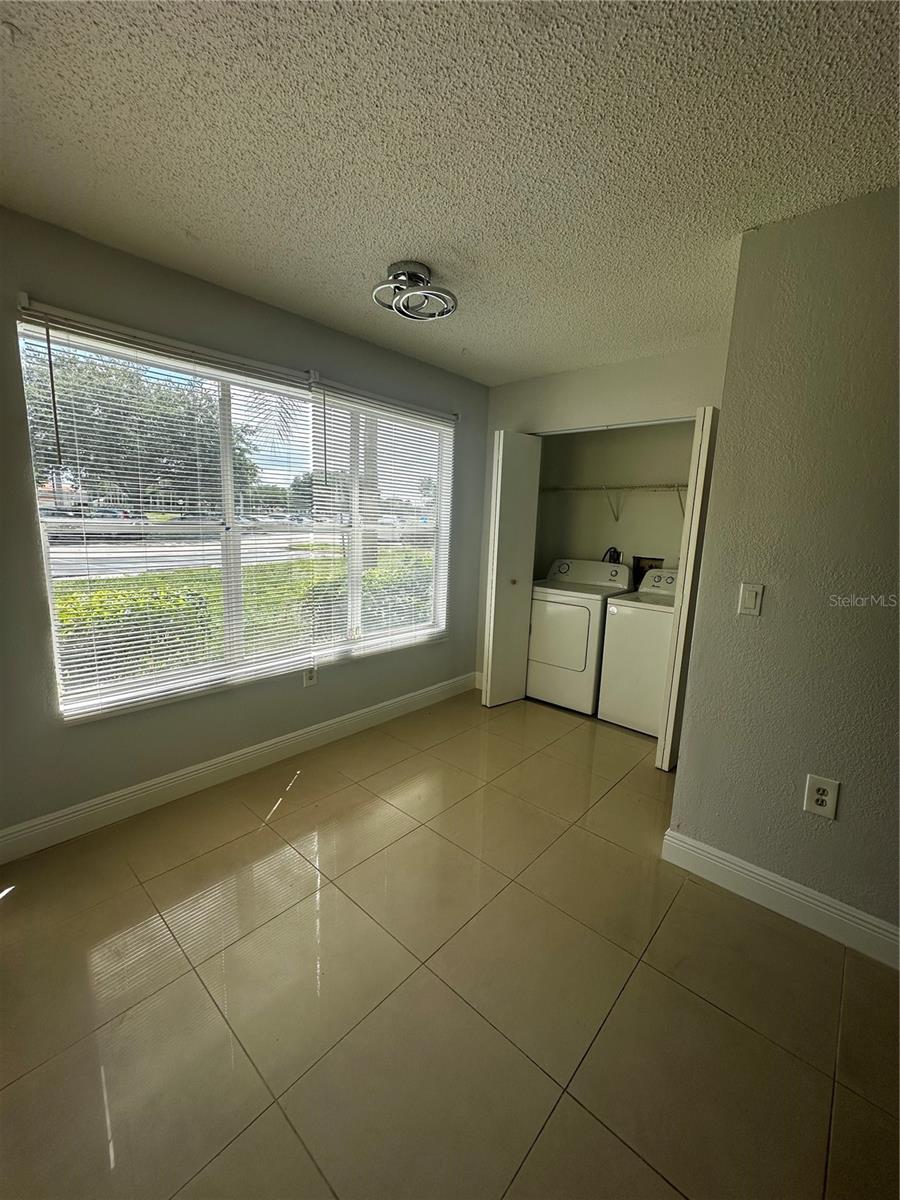 Image 14 of 27 For 12760 Vista Isles Drive 715