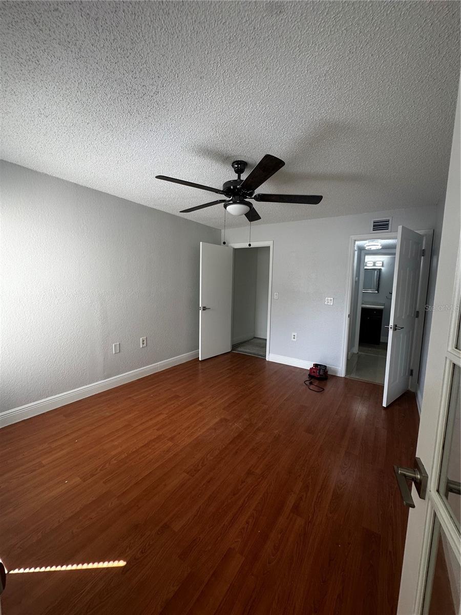 Image 15 of 27 For 12760 Vista Isles Drive 715