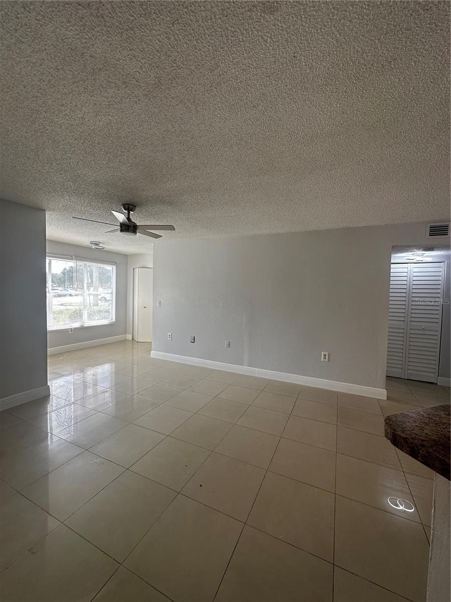 Image 3 of 27 For 12760 Vista Isles Drive 715