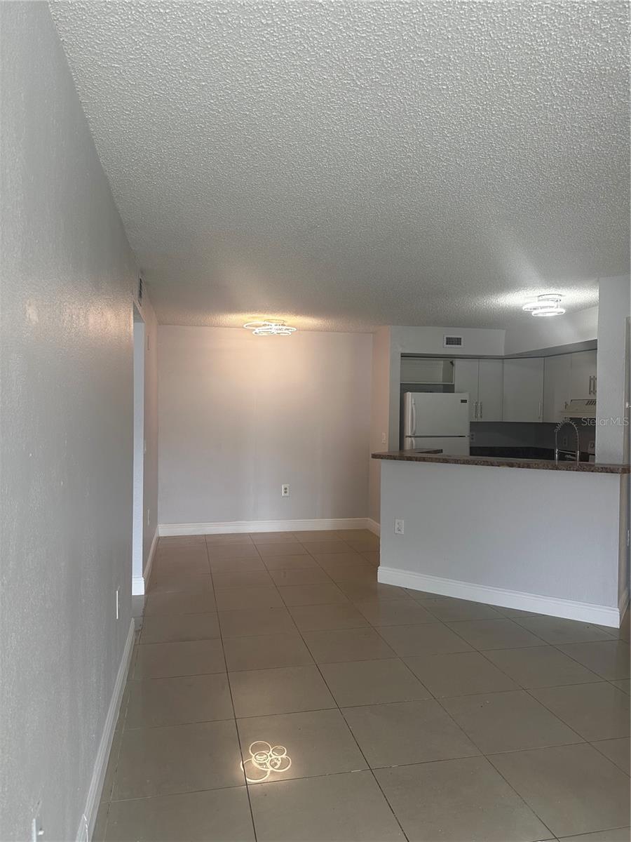 Image 6 of 27 For 12760 Vista Isles Drive 715