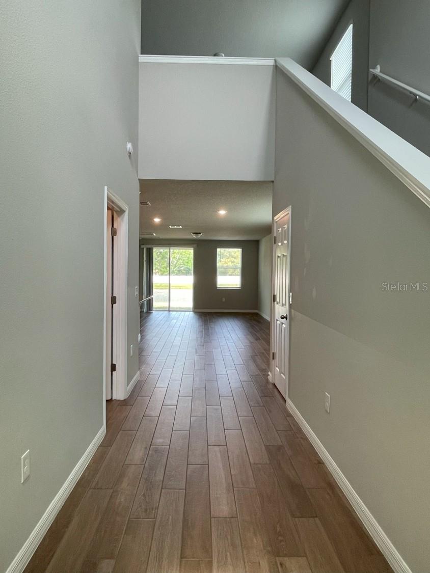 Image 3 of 21 For 5273 Sanders Oak Trail