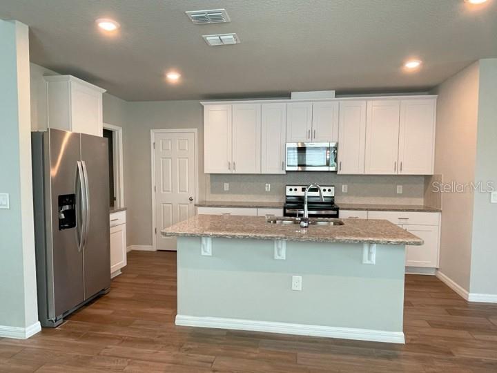 Image 7 of 21 For 5273 Sanders Oak Trail