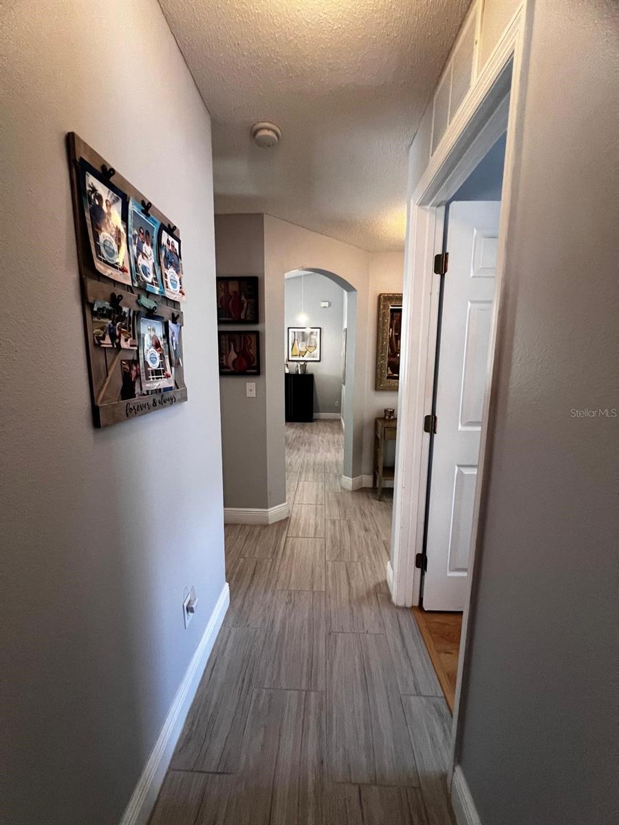 Image 21 of 52 For 10207 Cody Lane