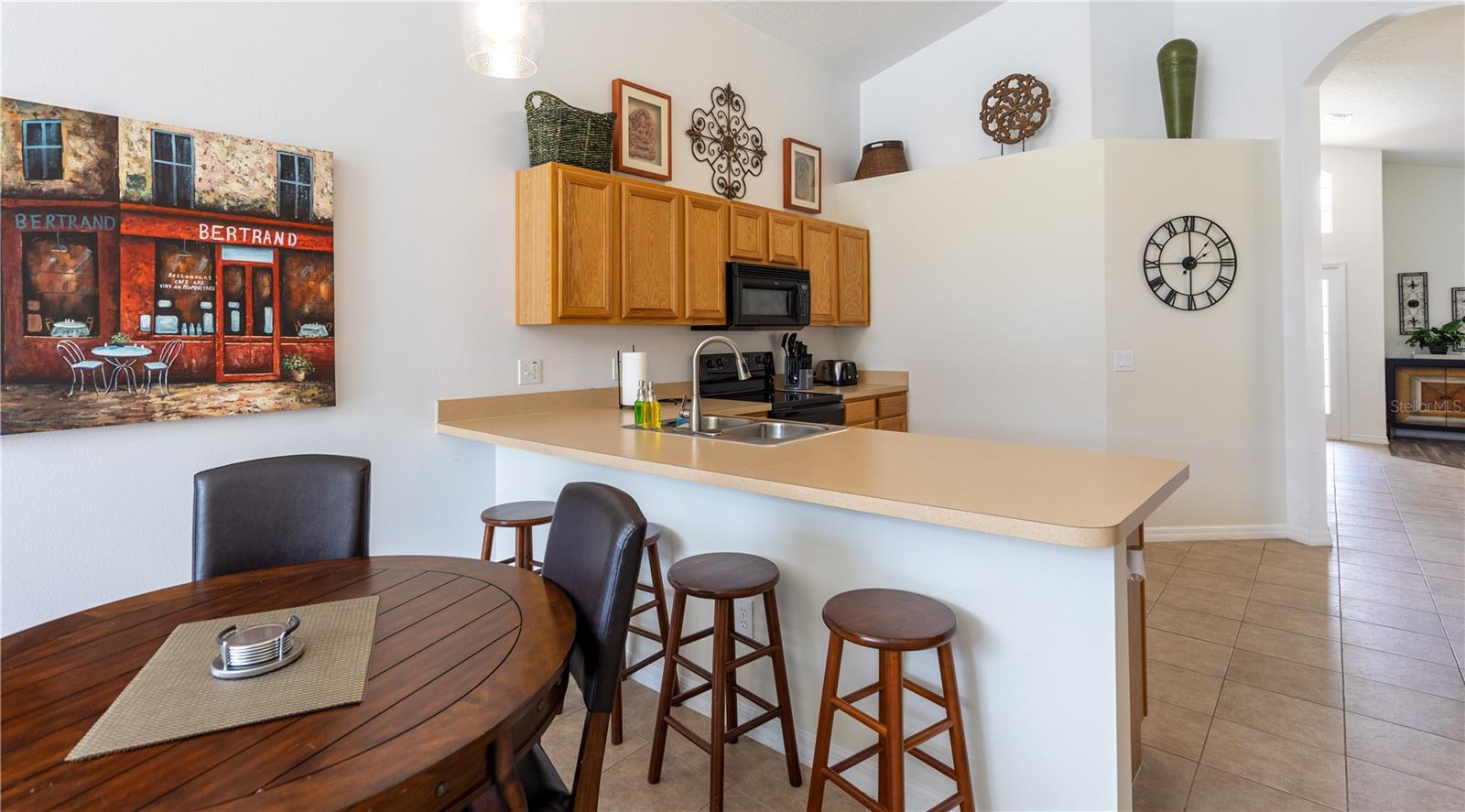 Image 11 of 21 For 340 Rosso Drive