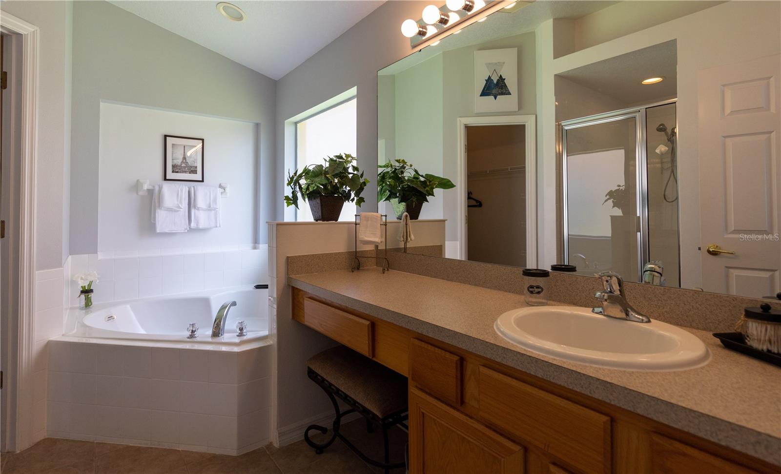 Image 15 of 21 For 340 Rosso Drive