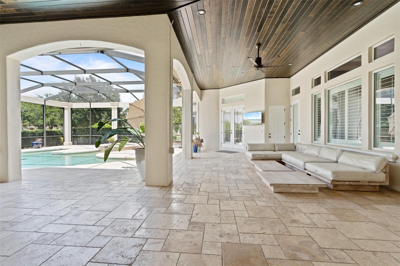 Image 25 of 100 For 9905 Lanai View Court