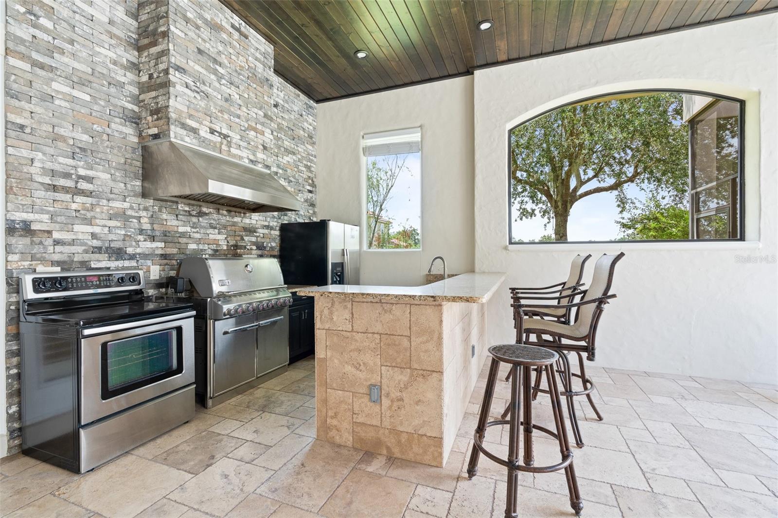 Image 4 of 100 For 9905 Lanai View Court