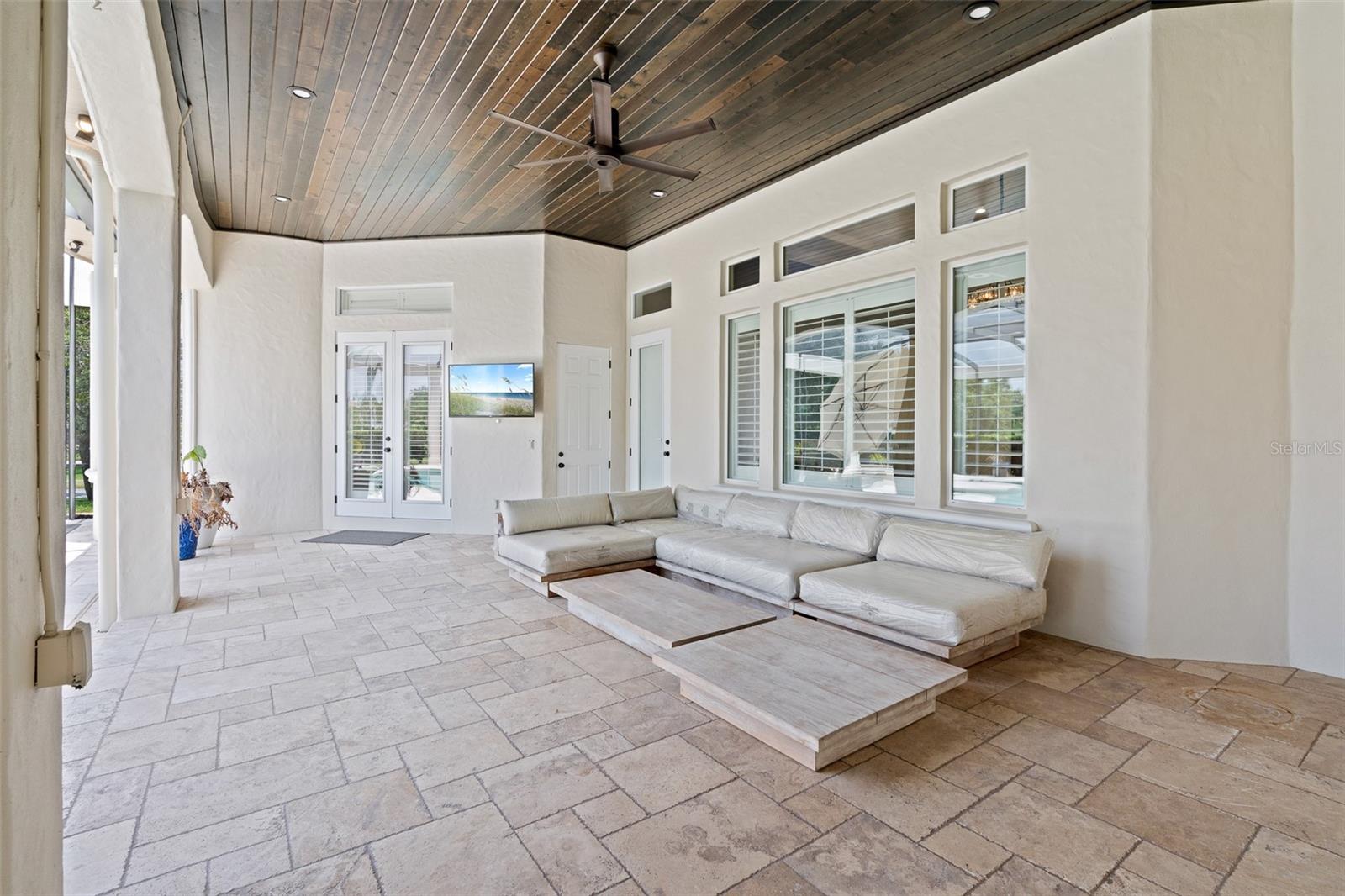 Image 45 of 100 For 9905 Lanai View Court