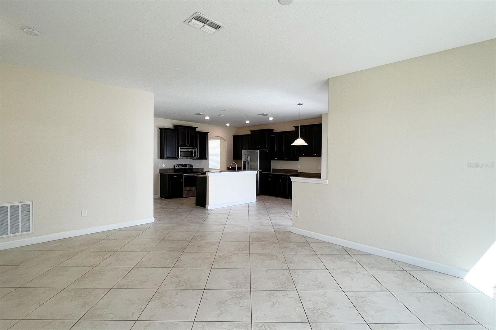 Image 20 of 63 For 1604 Thetford Circle