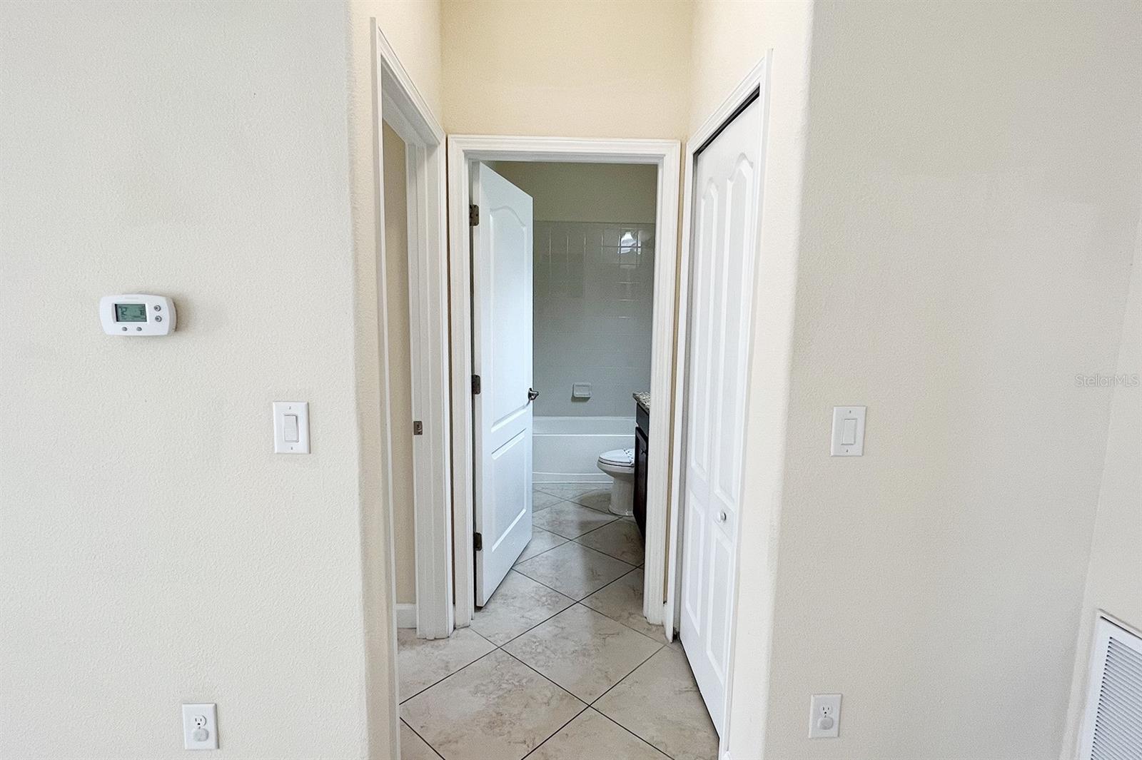 Image 21 of 63 For 1604 Thetford Circle