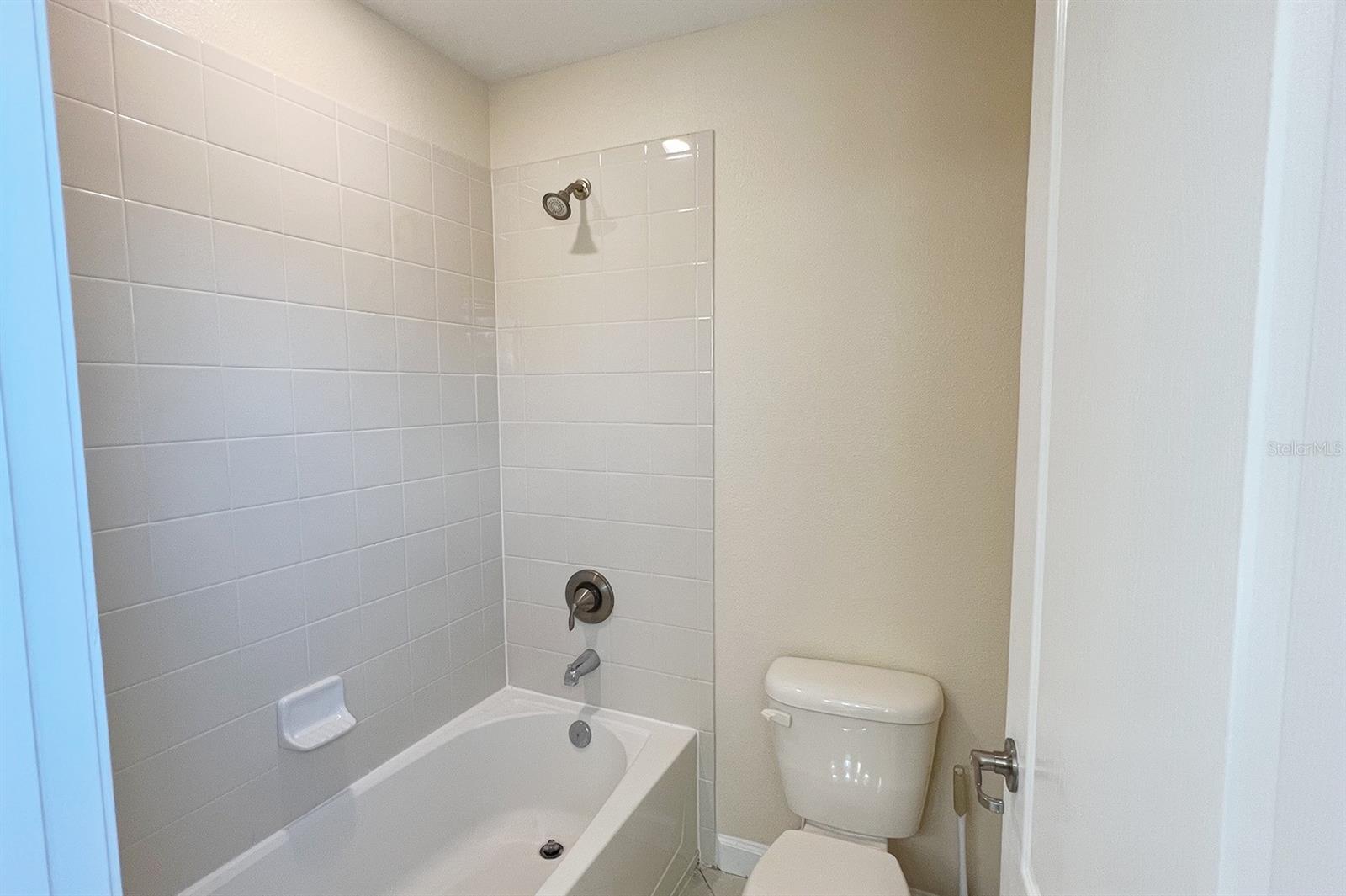 Image 33 of 63 For 1604 Thetford Circle