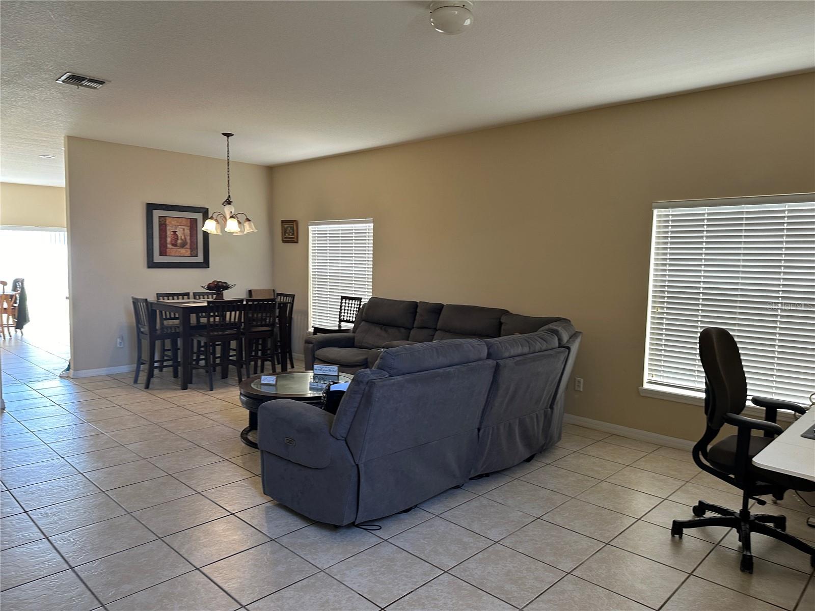 Image 4 of 12 For 2106 Congress Lane