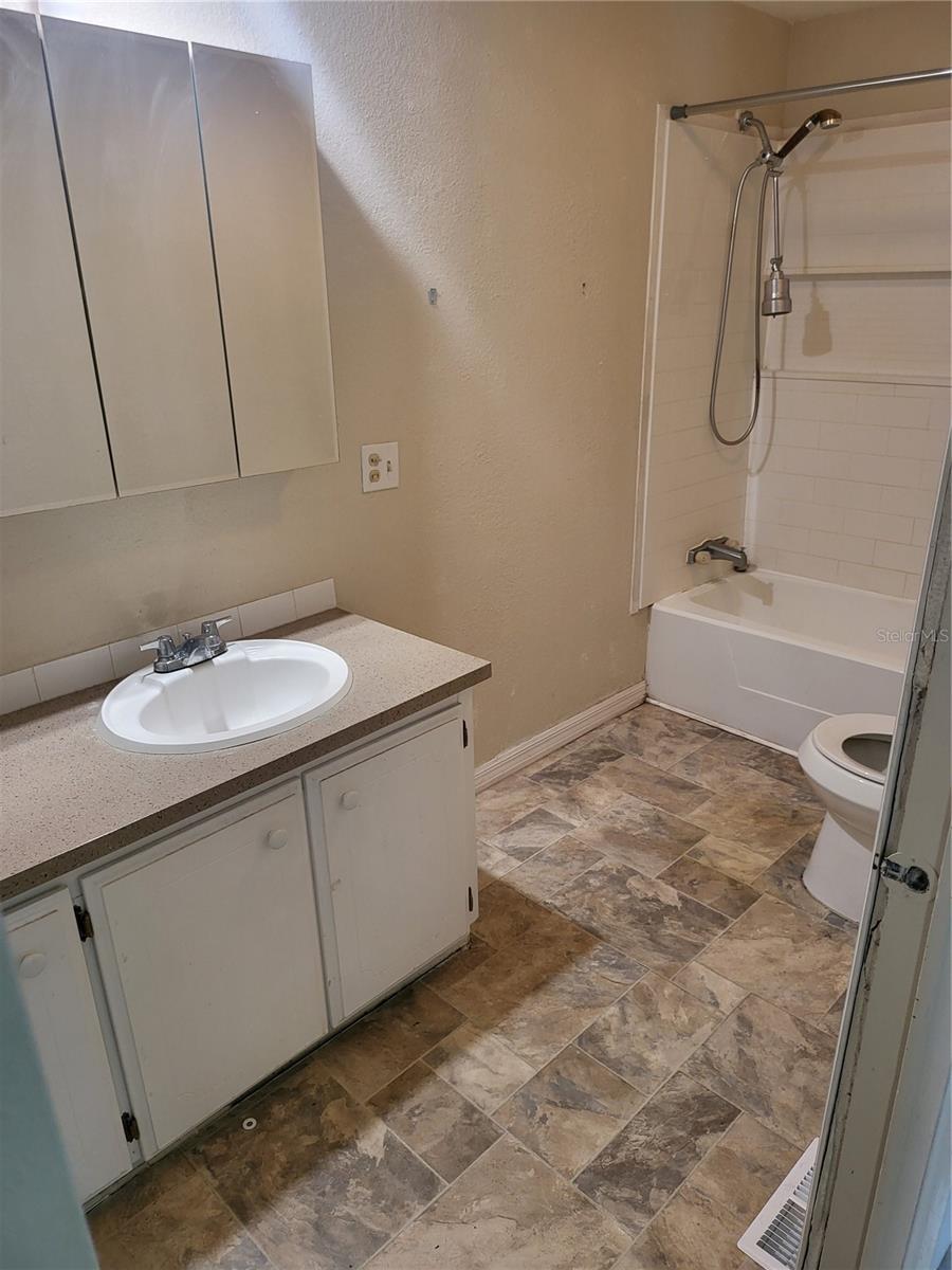Image 17 of 22 For 1634 Dolphin Drive