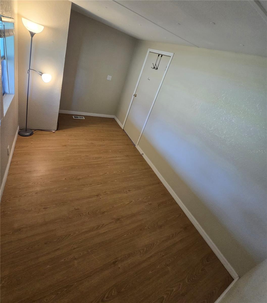 Image 26 of 42 For 1634 Dolphin Drive