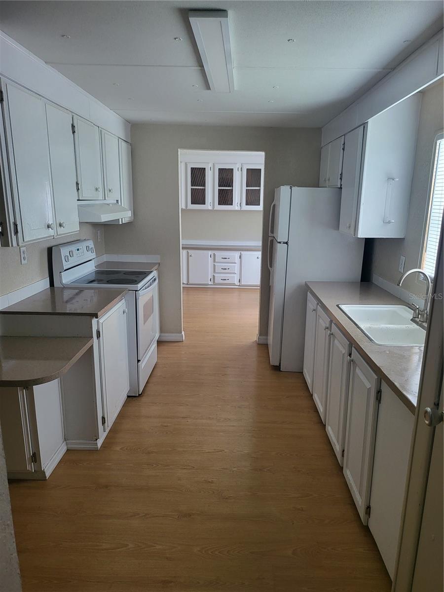 Image 3 of 22 For 1634 Dolphin Drive