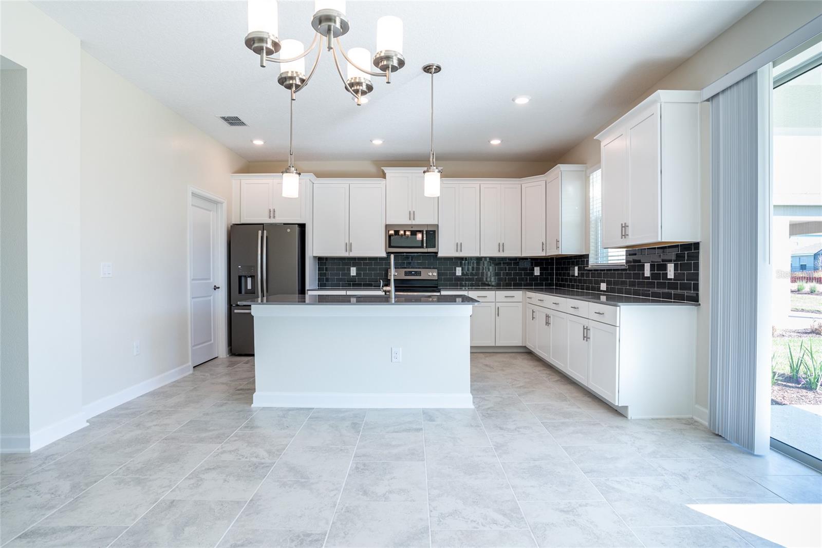 Image 19 of 96 For 12018 Grammar Lane
