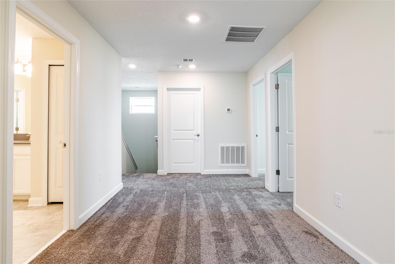 Image 61 of 96 For 12018 Grammar Lane