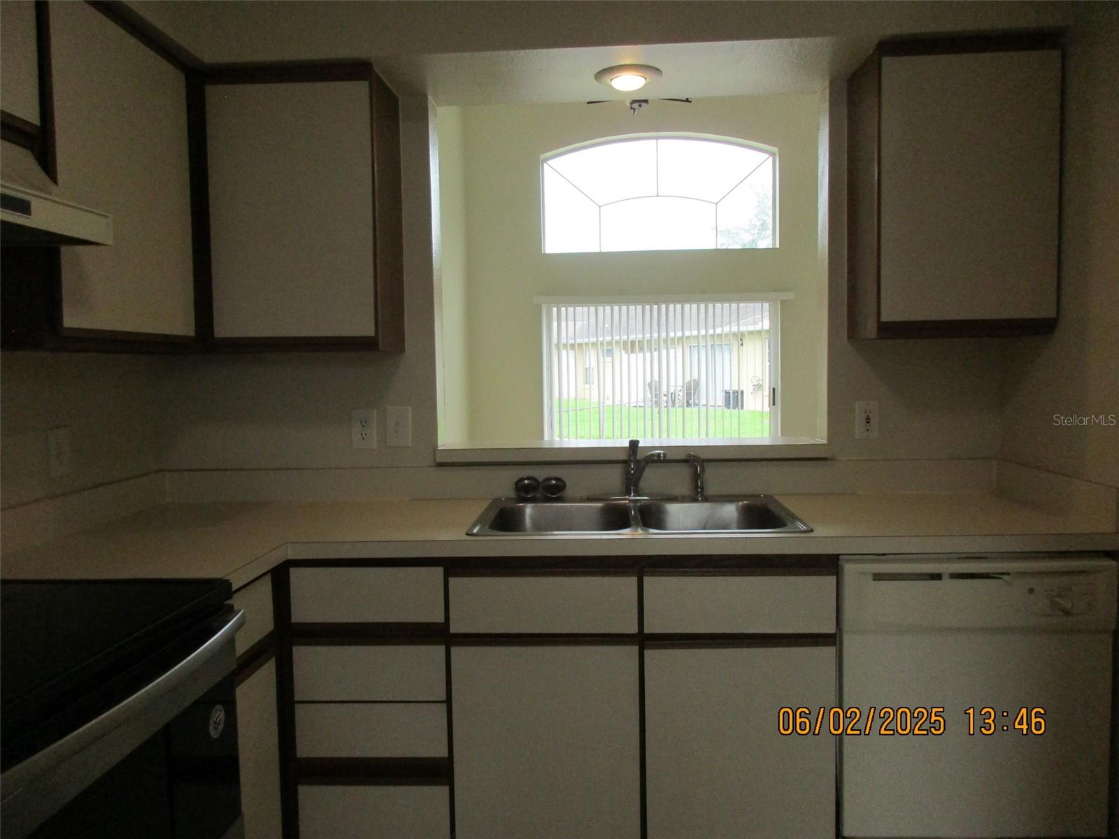 Image 5 of 25 For 3243 Sandy Shore Lane