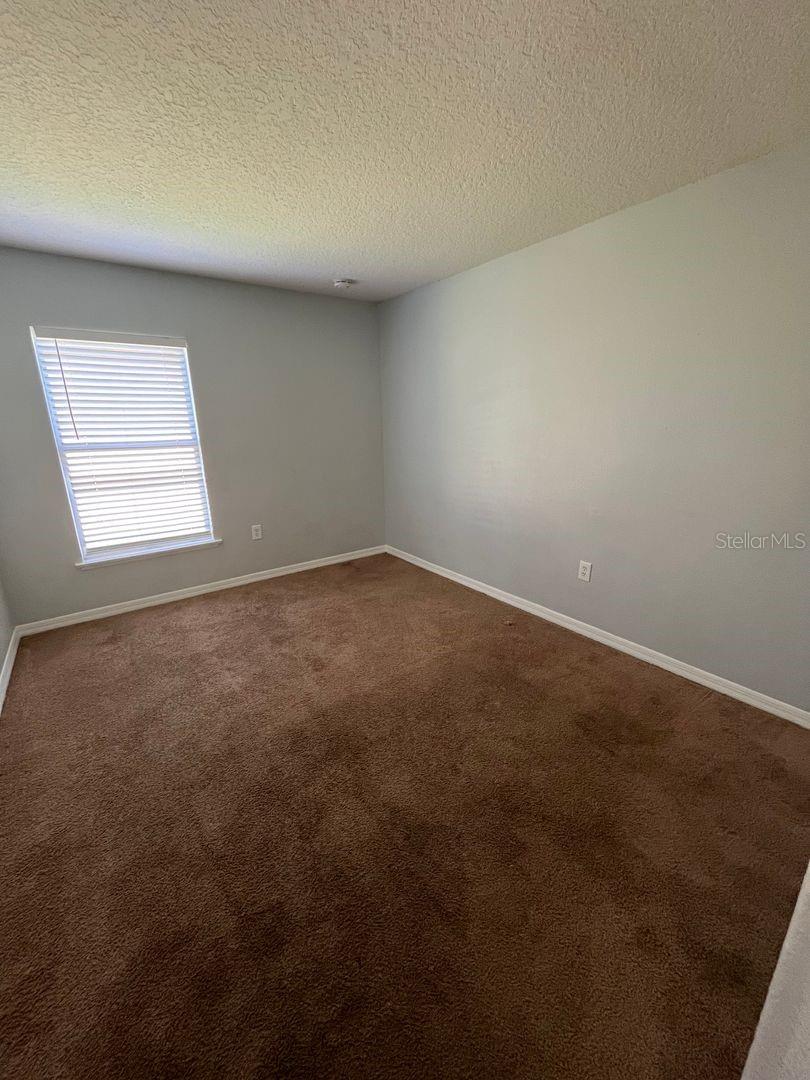 Image 10 of 35 For 2115 The Oaks Boulevard