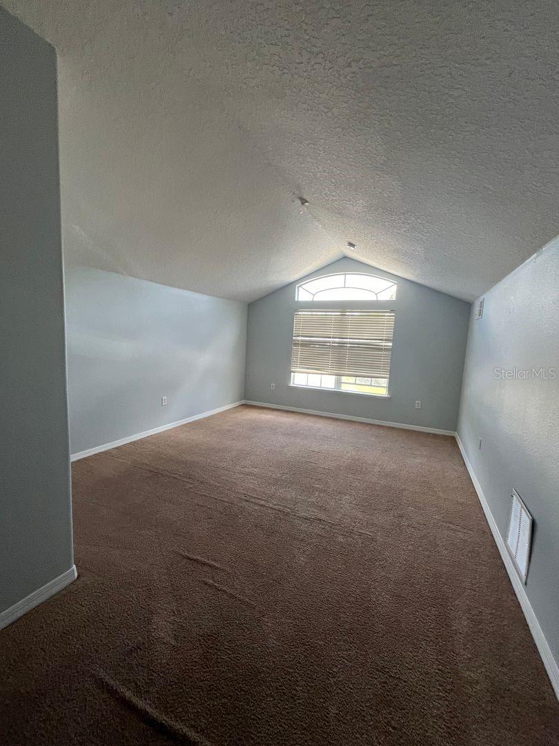 Image 12 of 35 For 2115 The Oaks Boulevard