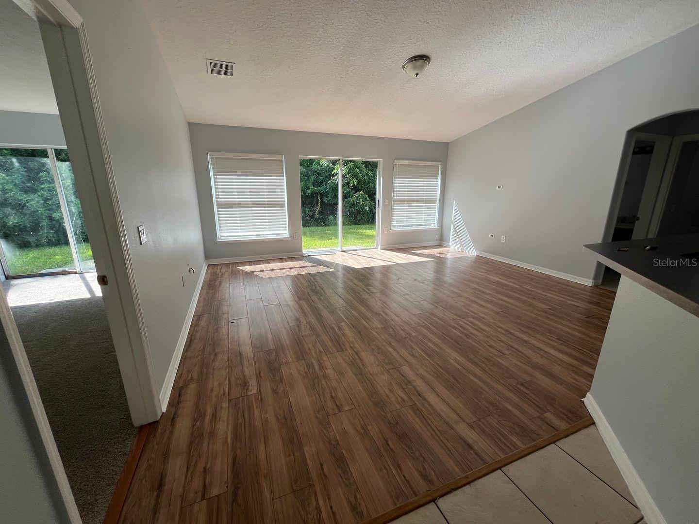 Image 15 of 35 For 2115 The Oaks Boulevard