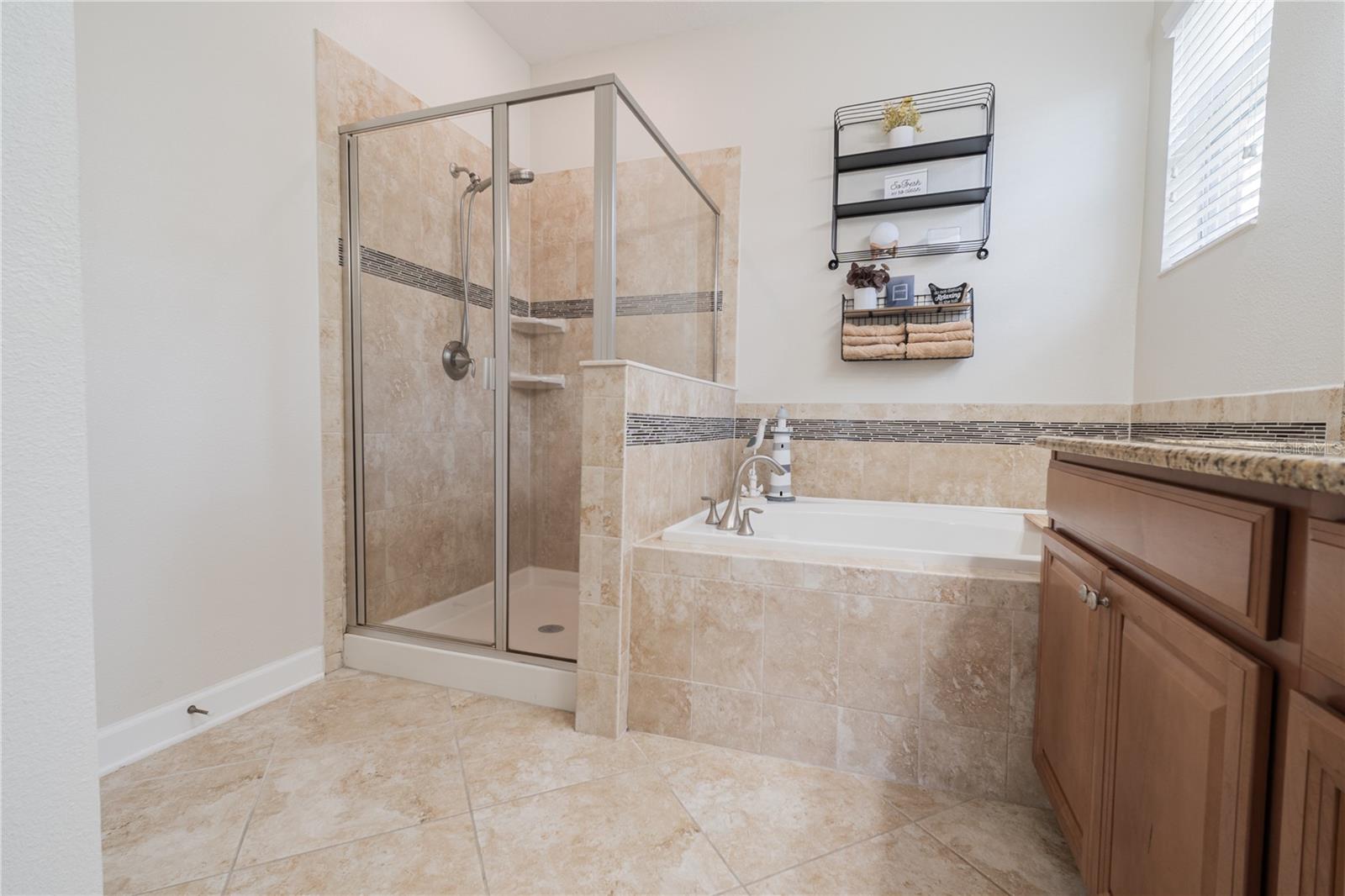 Image 16 of 49 For 4928 Cortland Drive
