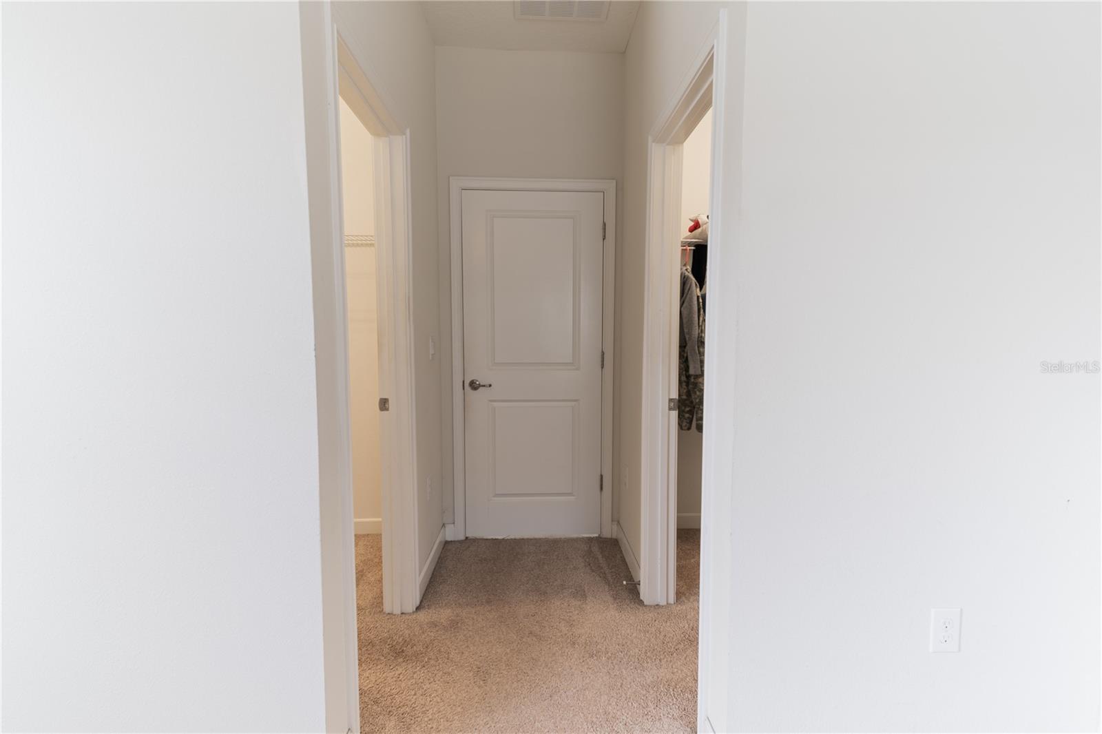 Image 33 of 49 For 4928 Cortland Drive