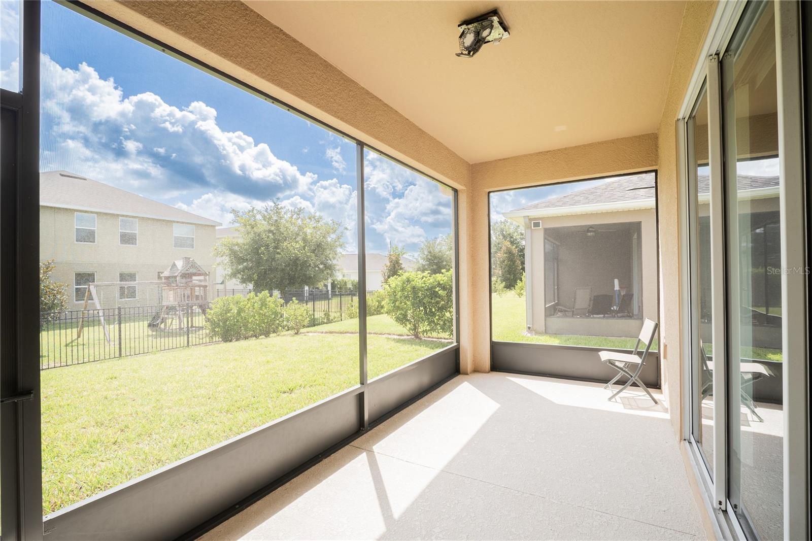 Image 34 of 49 For 4928 Cortland Drive
