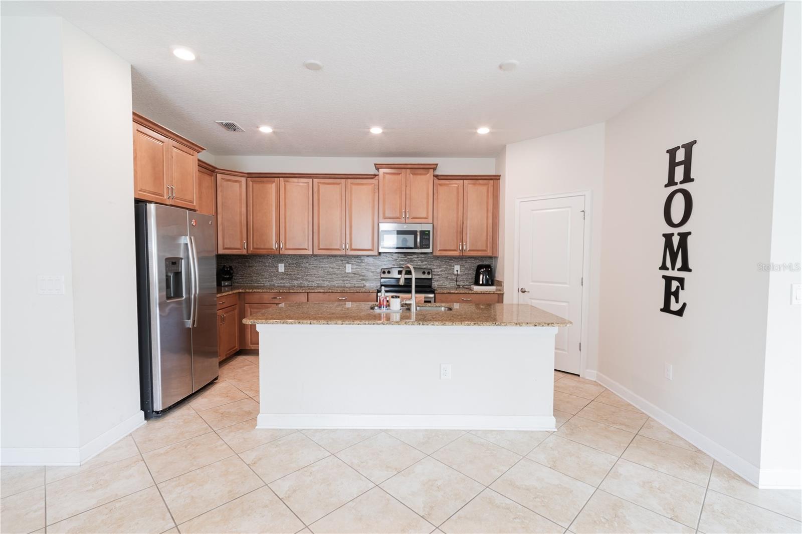 Image 6 of 49 For 4928 Cortland Drive