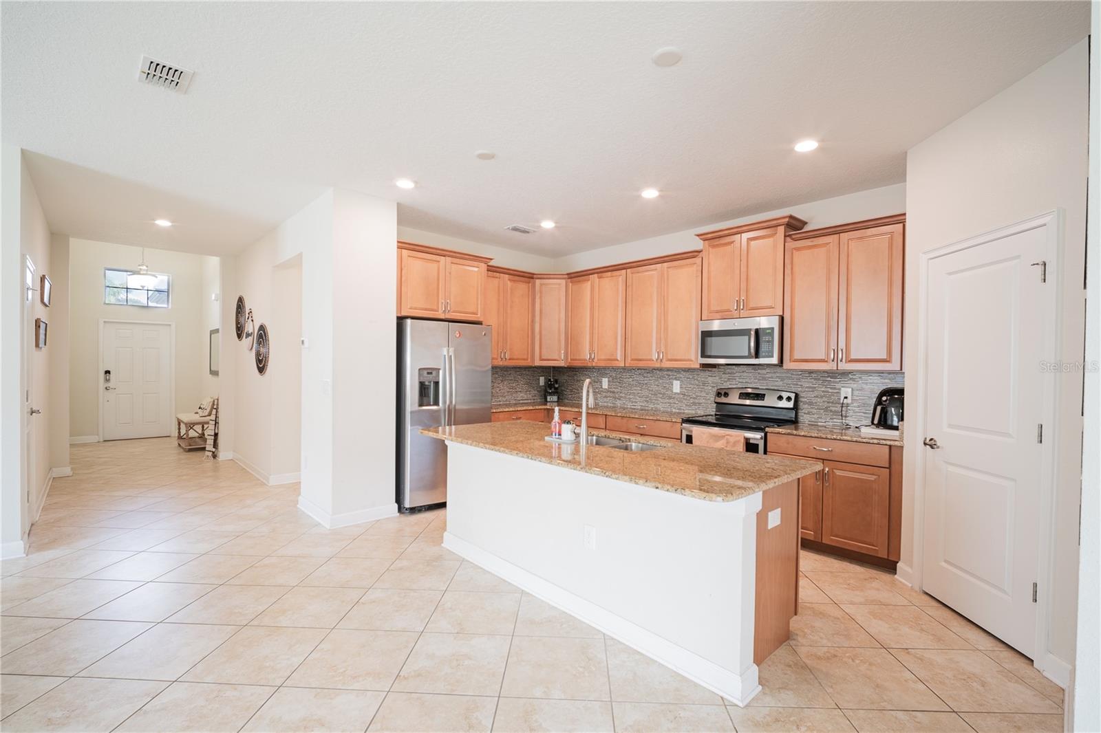Image 7 of 49 For 4928 Cortland Drive