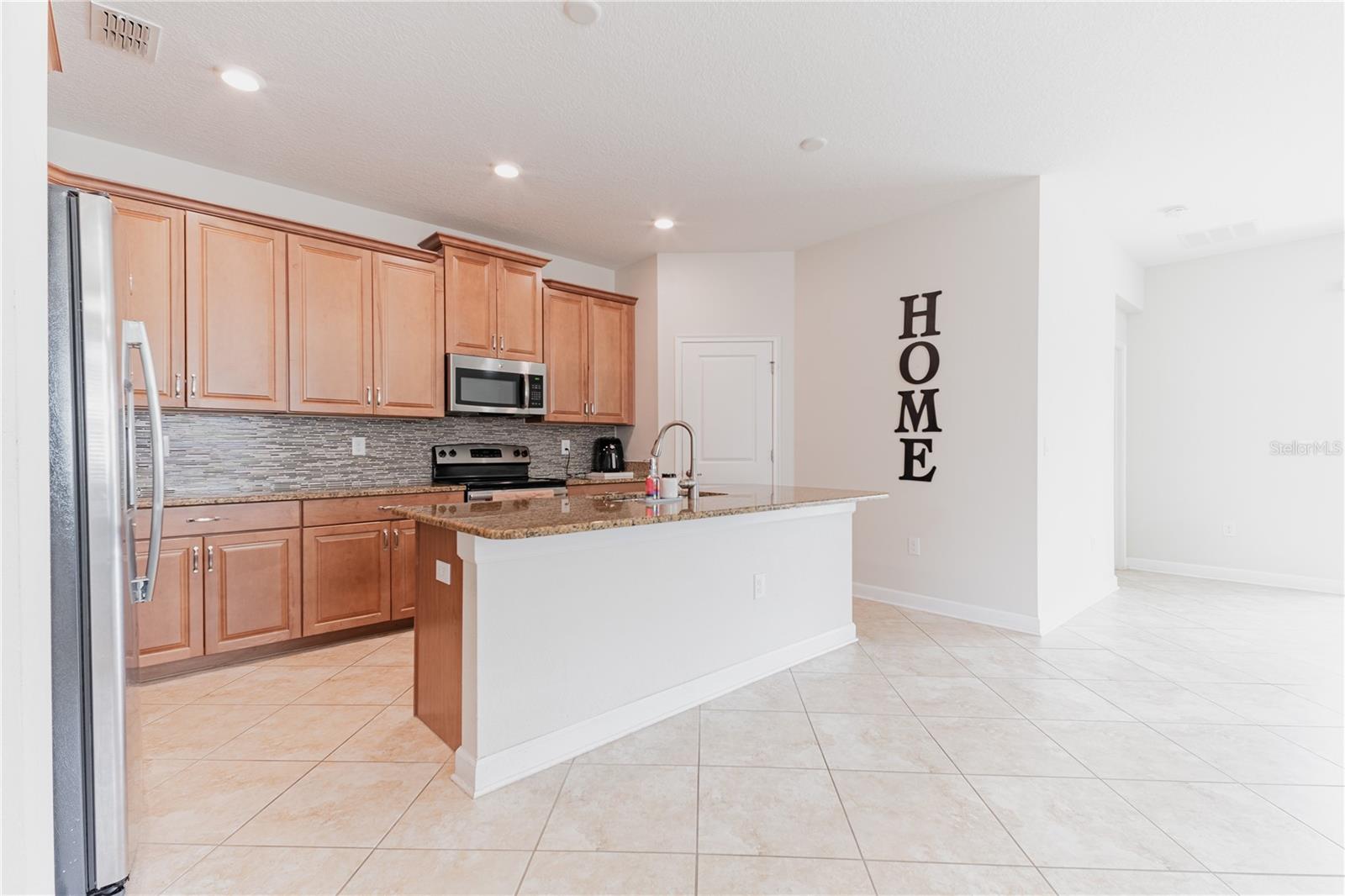Image 8 of 49 For 4928 Cortland Drive