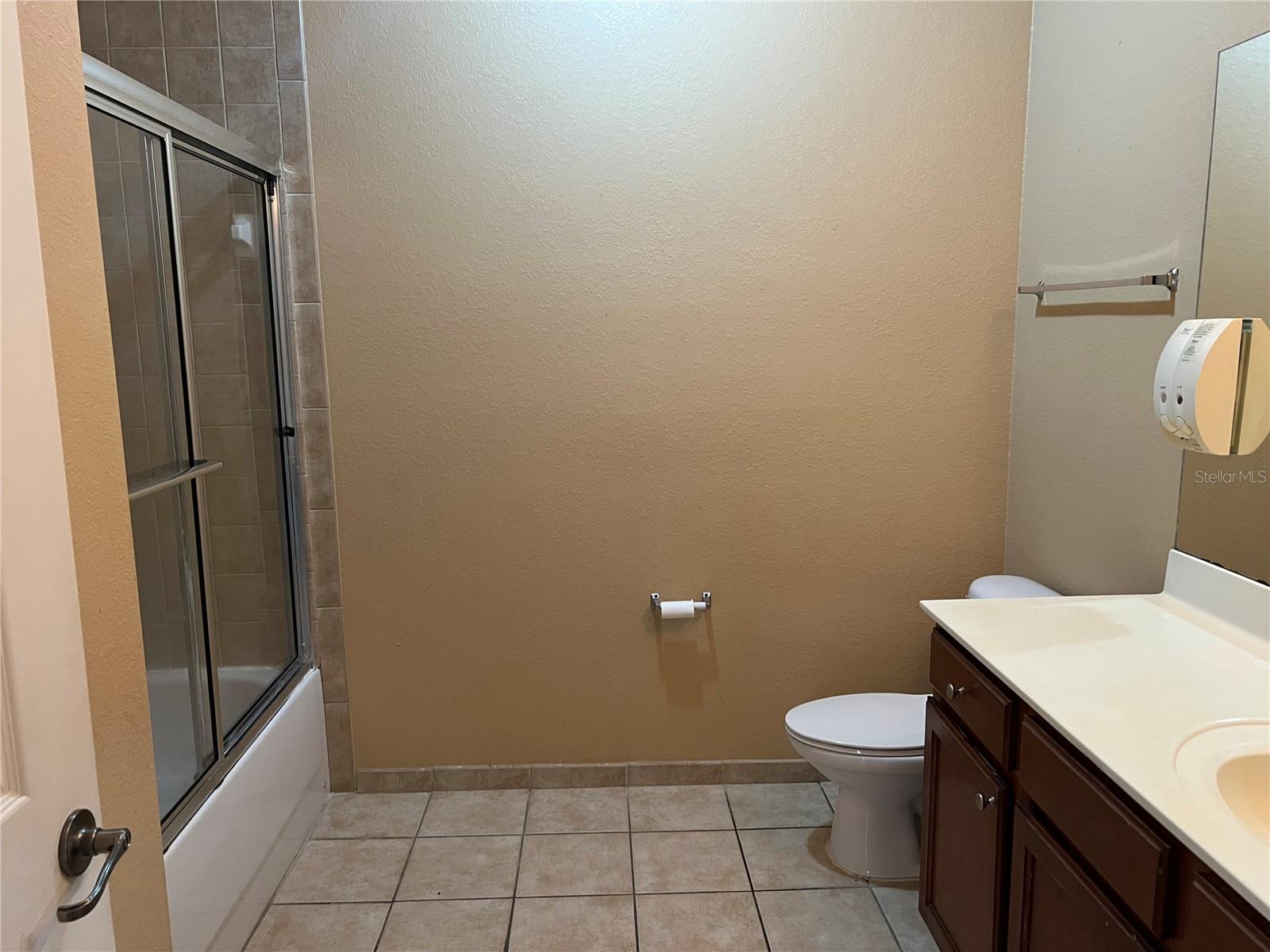 Image 11 of 18 For 3177 Feltrim Place 203