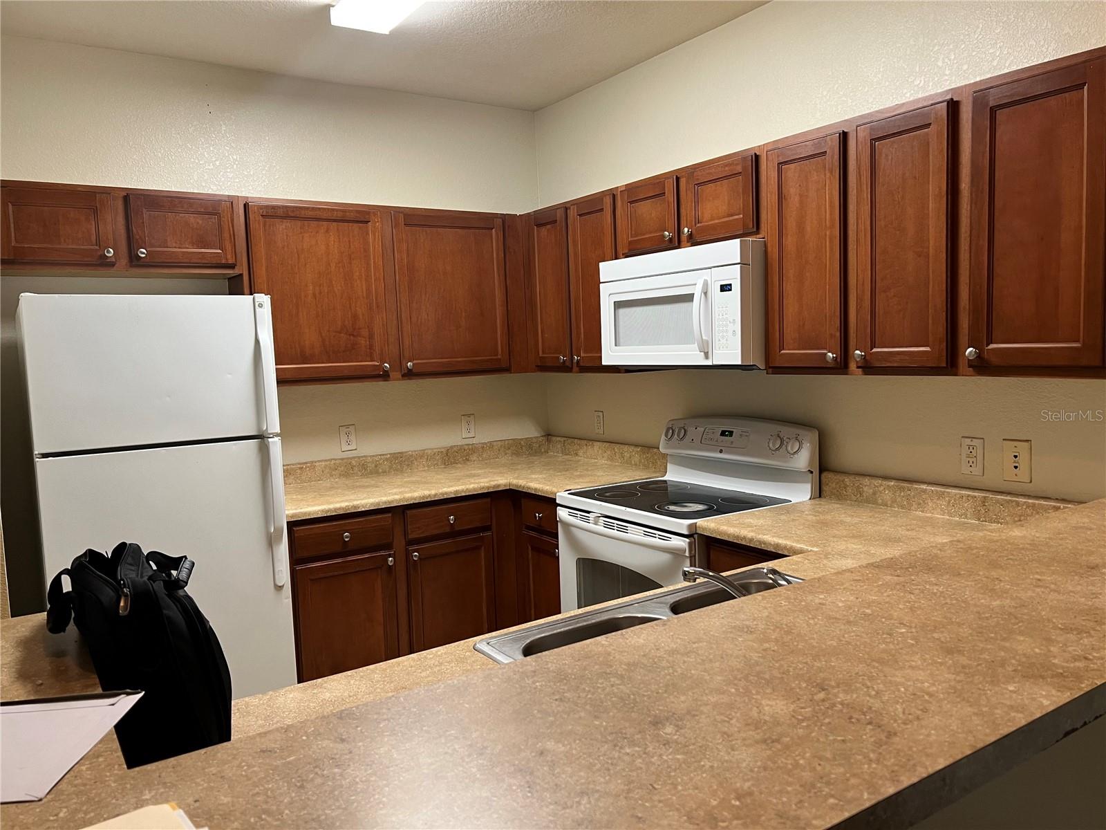 Image 3 of 18 For 3177 Feltrim Place 203