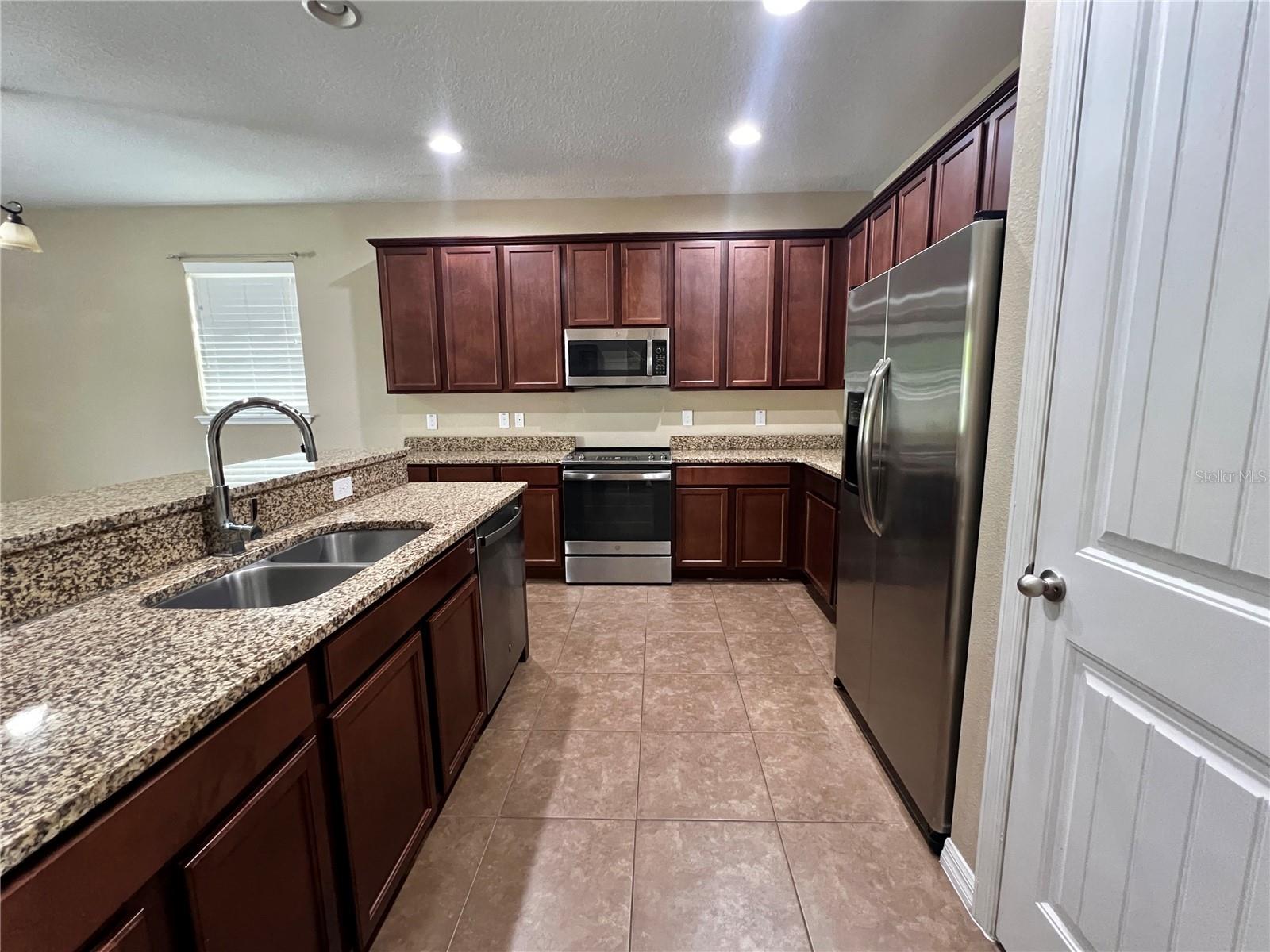Image 11 of 17 For 13318 Longacre Drive