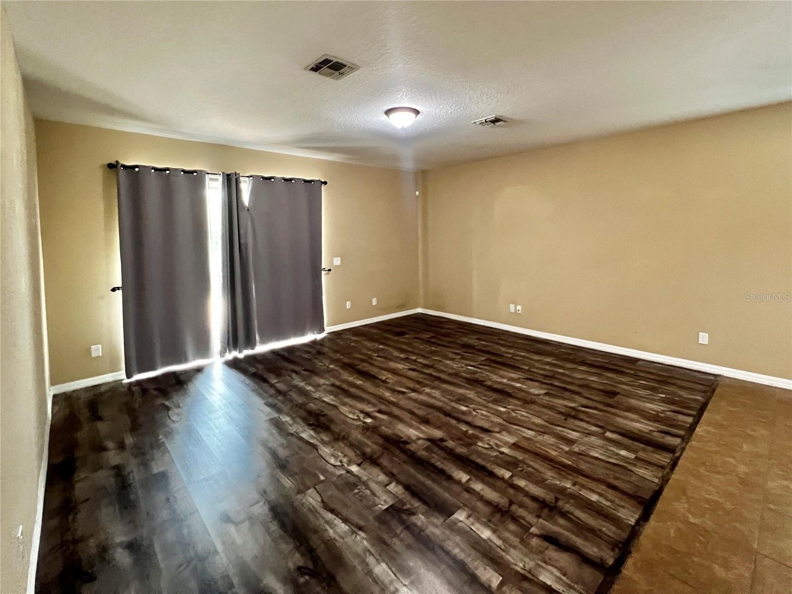 Image 13 of 17 For 13318 Longacre Drive