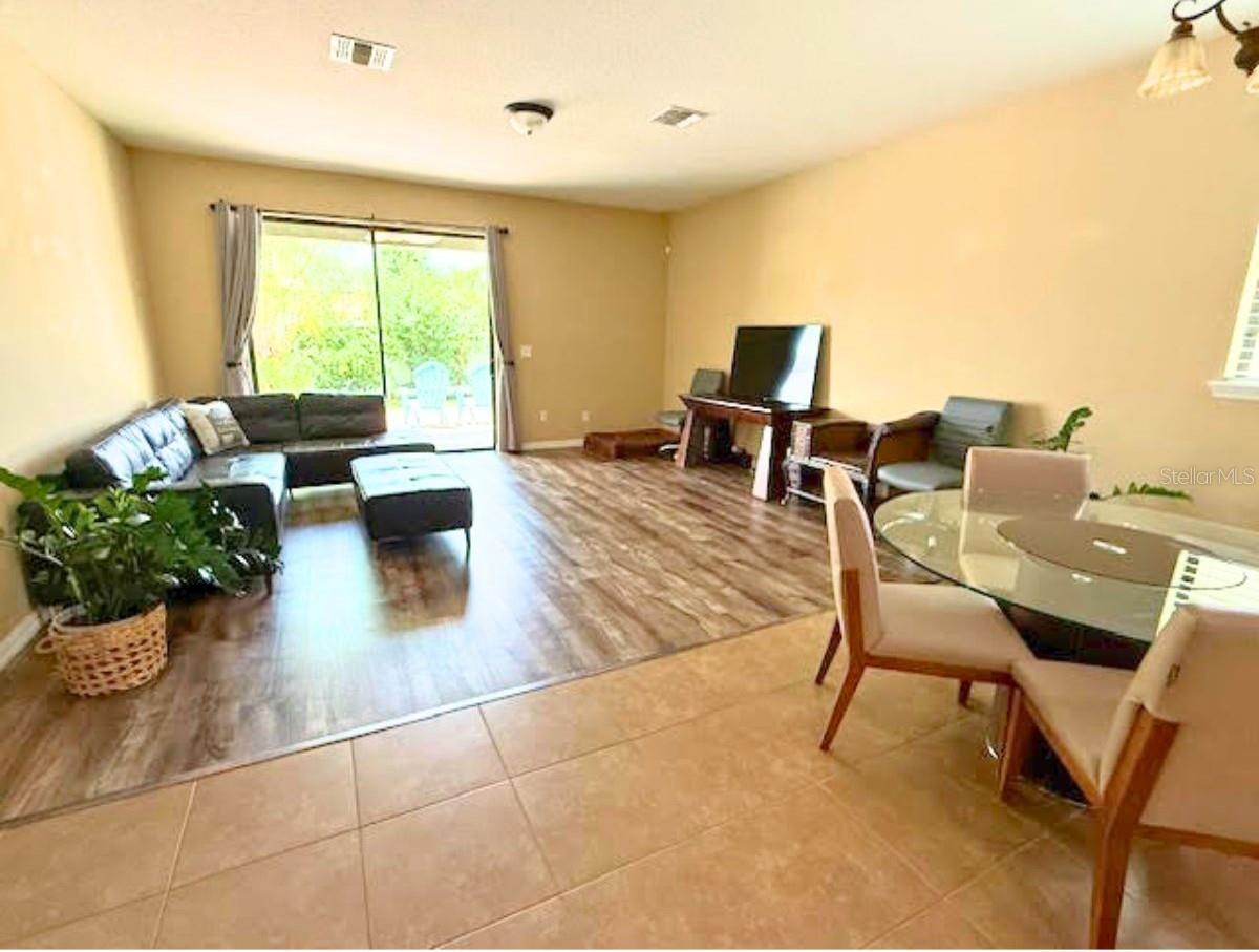 Image 2 of 7 For 13318 Longacre Drive