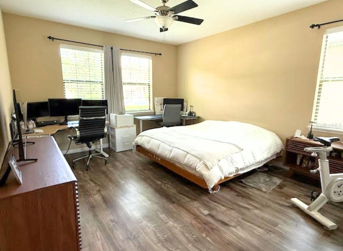 Image 6 of 7 For 13318 Longacre Drive