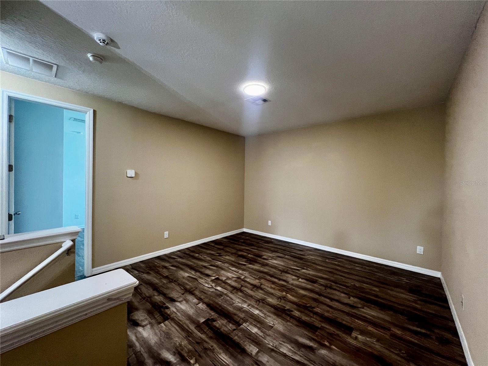 Image 8 of 17 For 13318 Longacre Drive