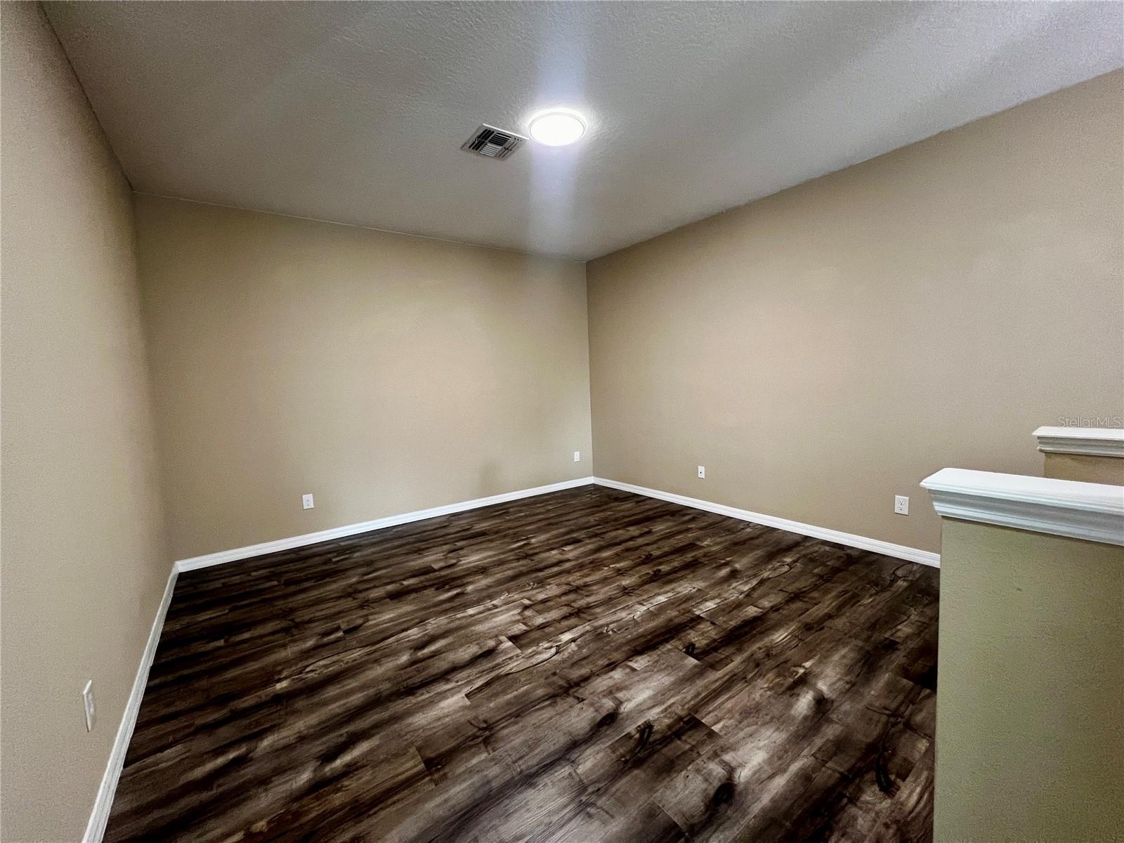 Image 9 of 17 For 13318 Longacre Drive