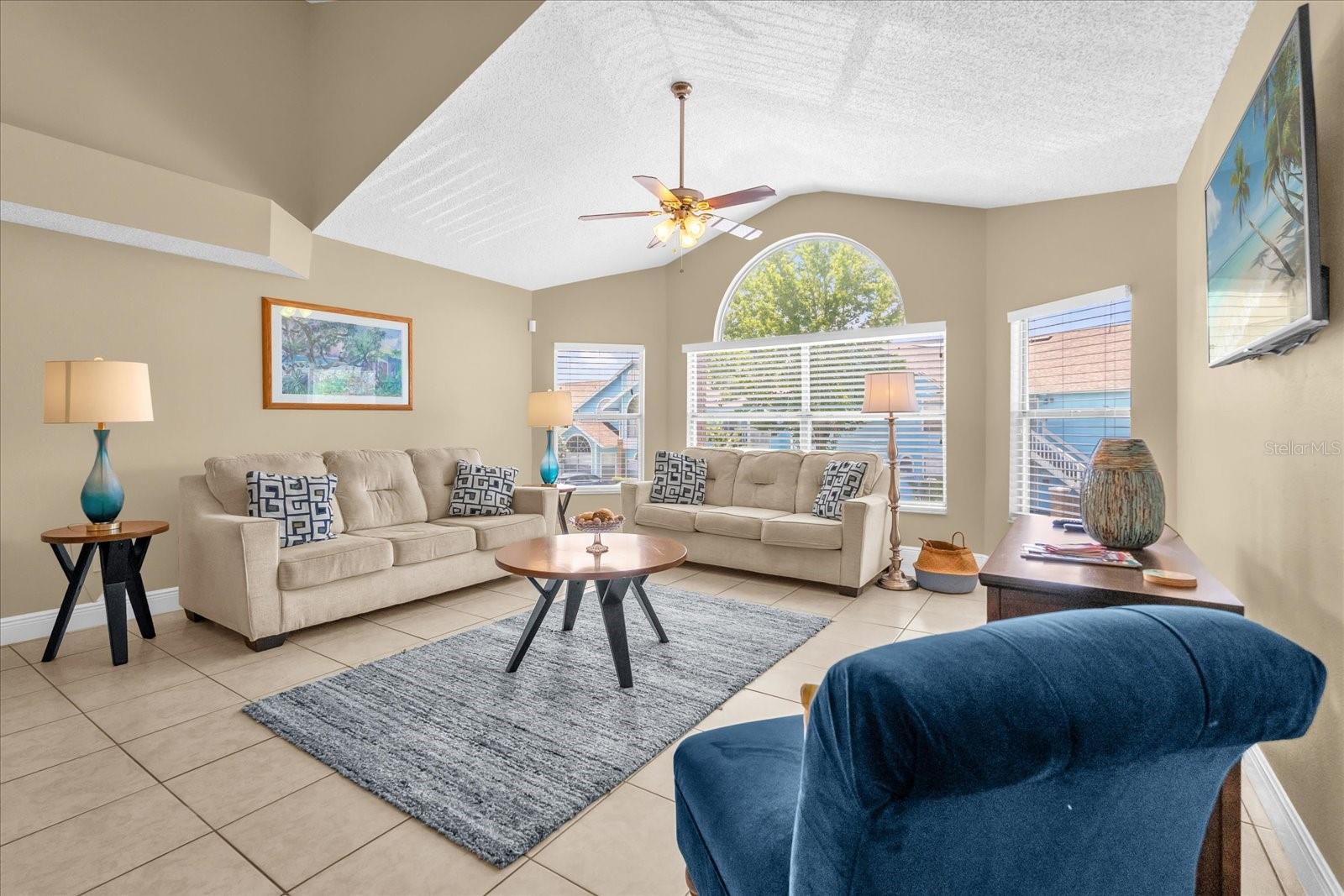 Image 5 of 28 For 2737 Poinciana Boulevard 92