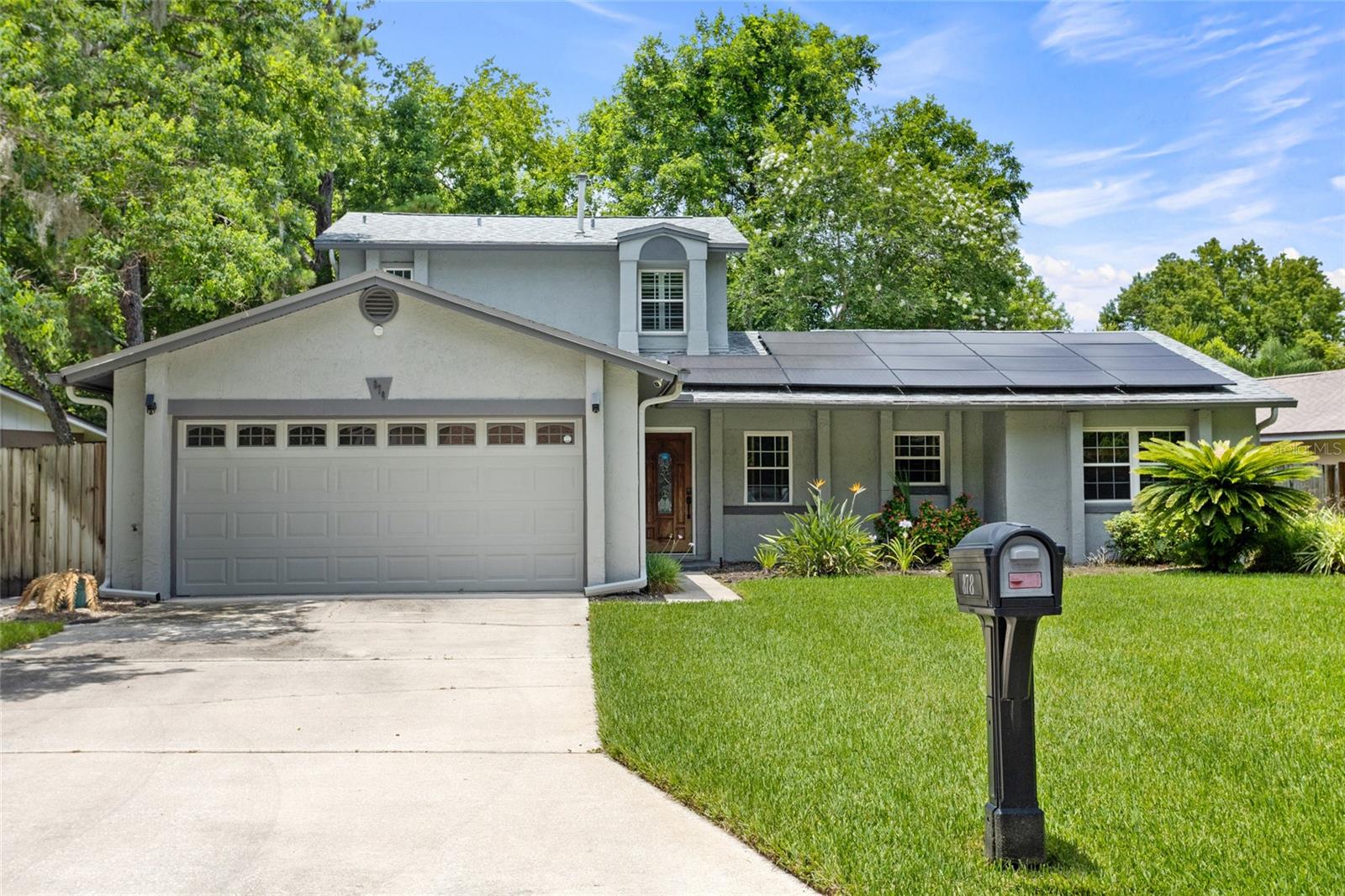Image 3 of 51 For 878 Elgin Drive