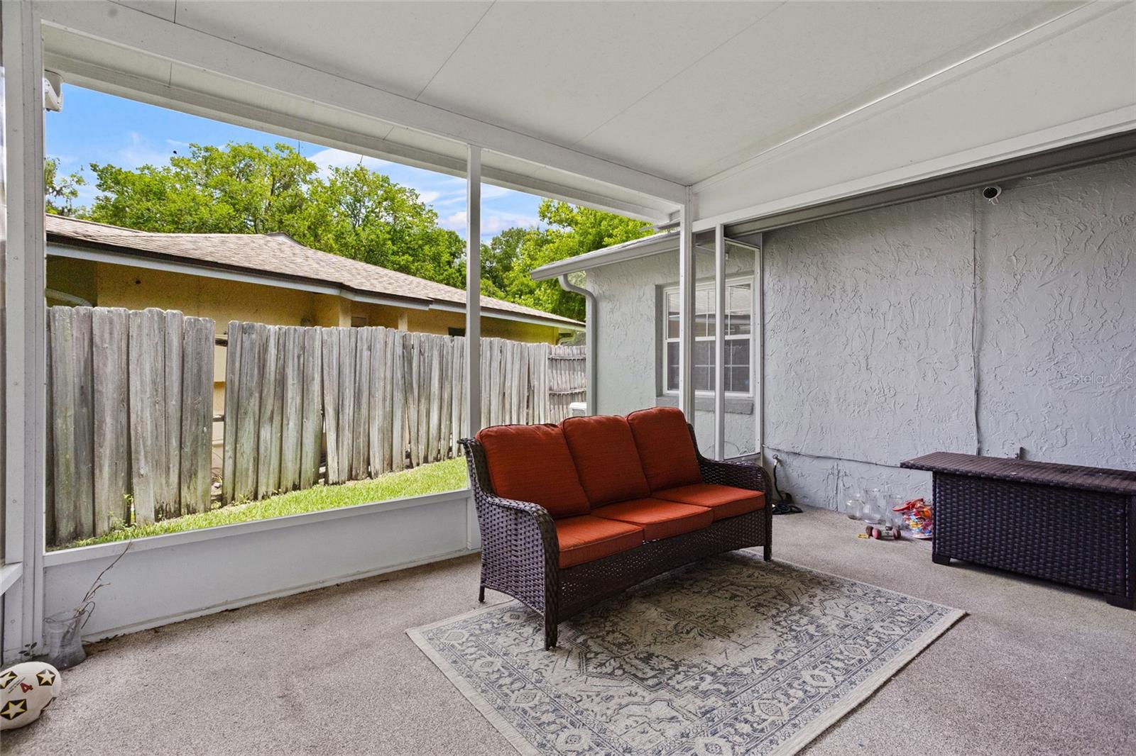 Image 33 of 51 For 878 Elgin Drive