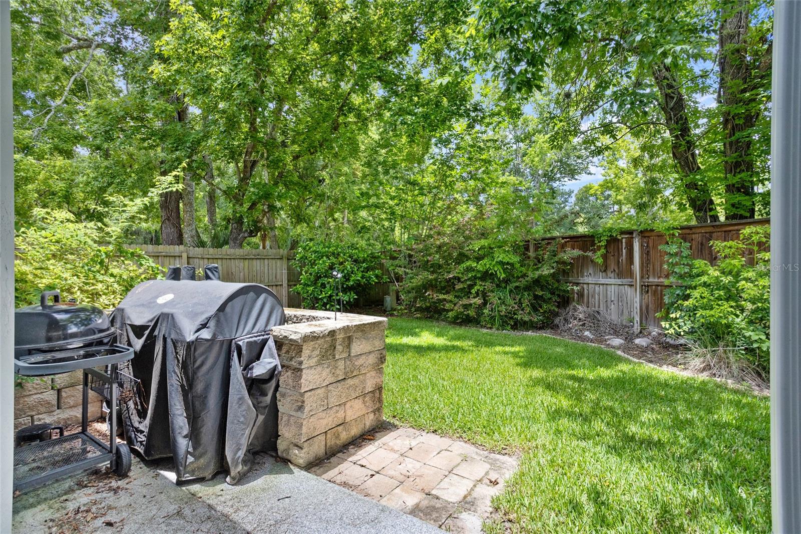 Image 35 of 51 For 878 Elgin Drive