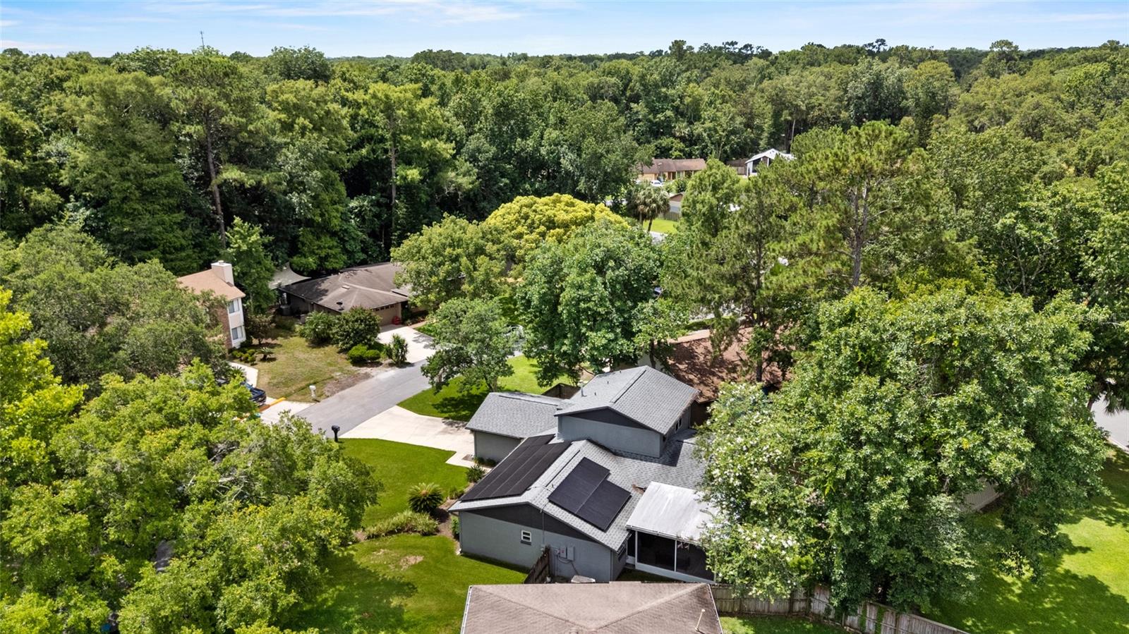 Image 42 of 51 For 878 Elgin Drive