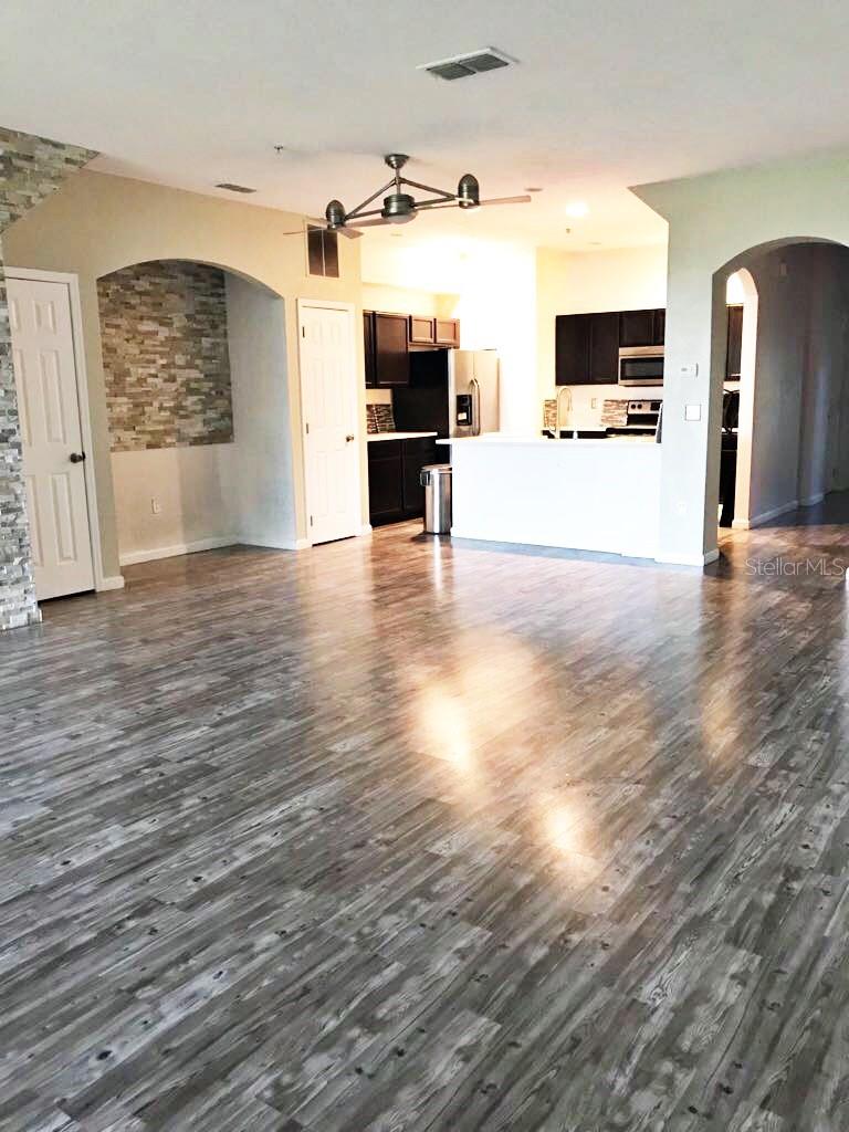 Image 4 of 11 For 2903 Grafton Drive