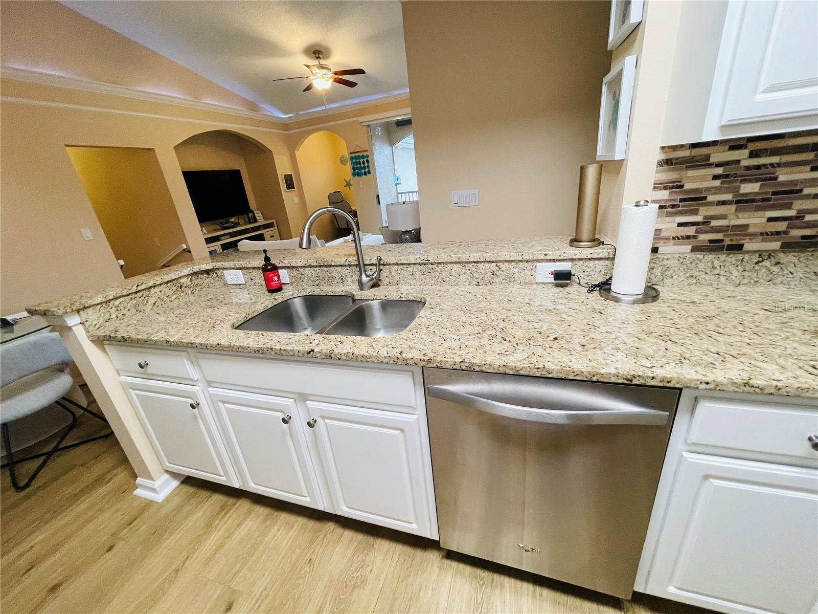 Image 11 of 52 For 12021 Villanova Drive 111